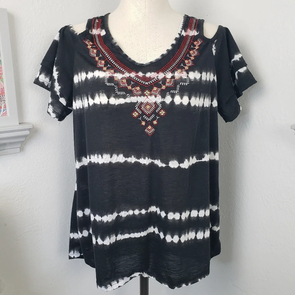 New York Laundry Bohemian Tie Dye w/ Embroidery Cold Shoulder Ranch Cowgirl M